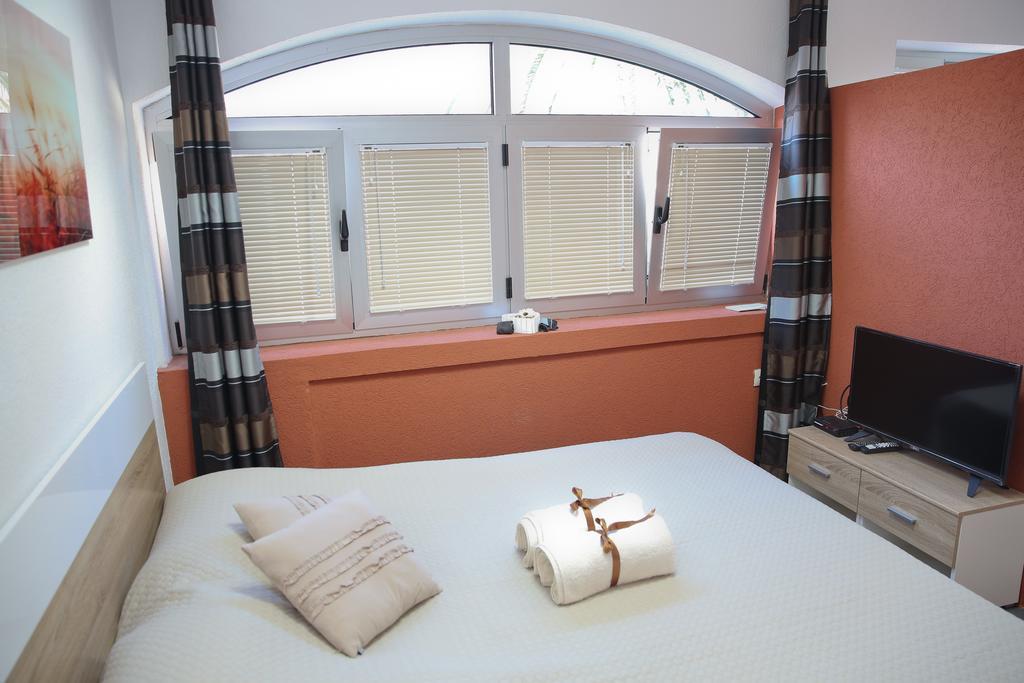 Apartments Qualitas Kotor Bagian luar foto