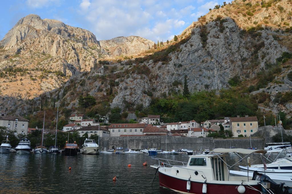 Apartments Qualitas Kotor Bagian luar foto