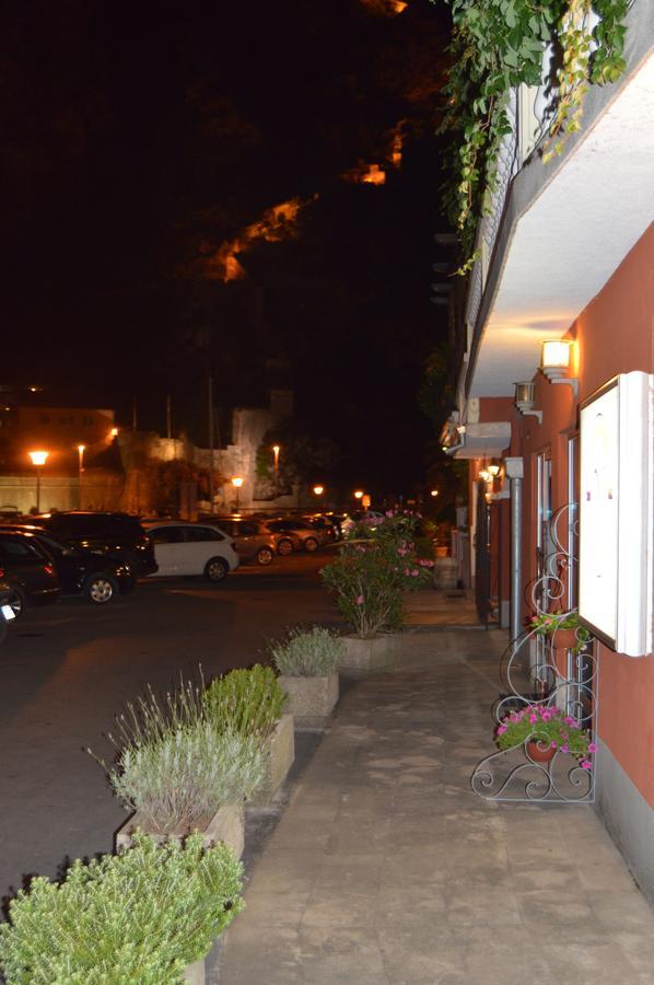 Apartments Qualitas Kotor Bagian luar foto